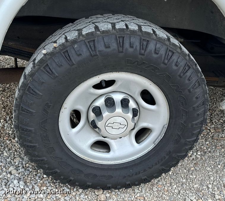 image for item EH6847 2015 Chevrolet  Express 3500 van