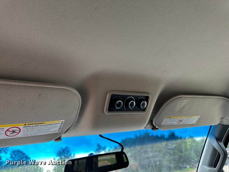 image for item EH6848 2017 Chevrolet  Express 3500 van