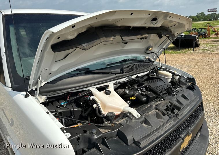 image for item EH6848 2017 Chevrolet  Express 3500 van