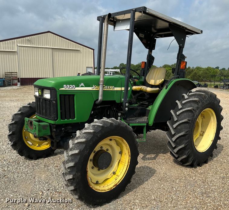 image for item EH6849 2004 John Deere  5320 MFWD tractor