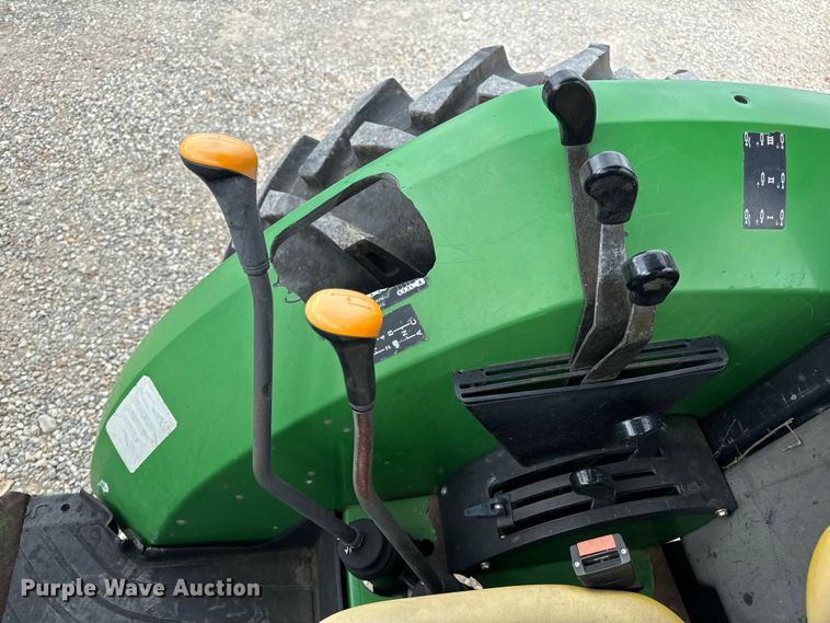 image for item EH6849 2004 John Deere  5320 MFWD tractor
