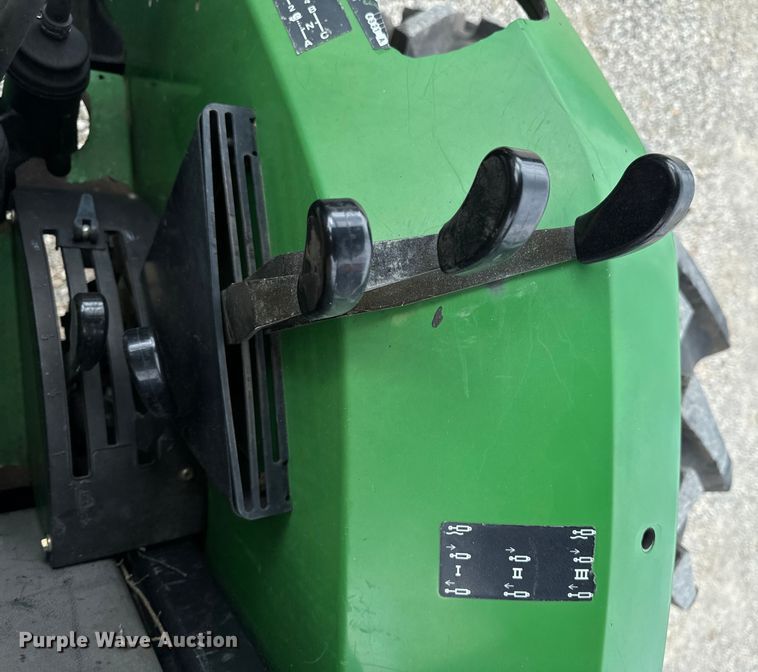 image for item EH6849 2004 John Deere  5320 MFWD tractor