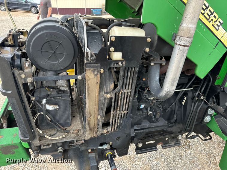 image for item EH6849 2004 John Deere  5320 MFWD tractor