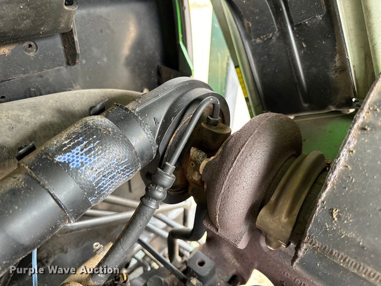 image for item EH6849 2004 John Deere  5320 MFWD tractor