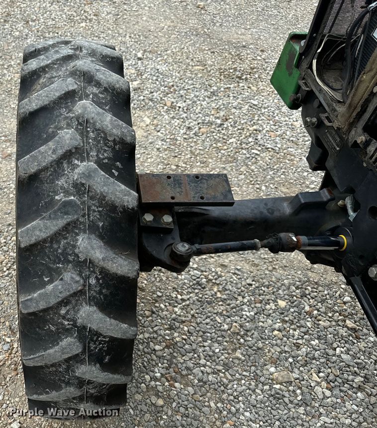 image for item EH6849 2004 John Deere  5320 MFWD tractor