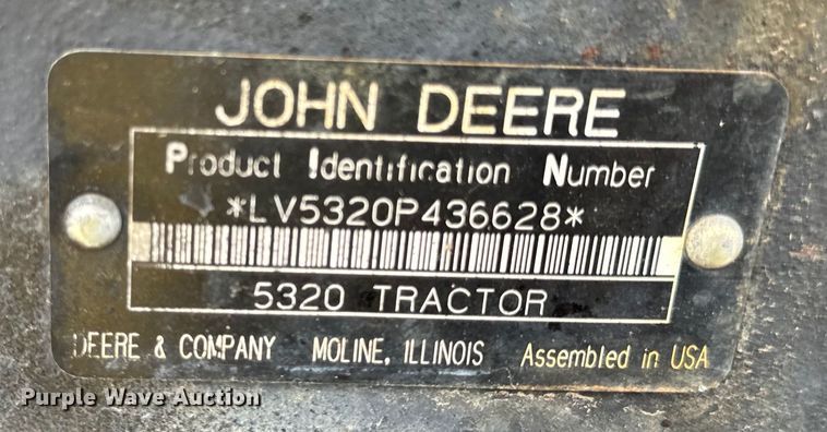 image for item EH6849 2004 John Deere  5320 MFWD tractor