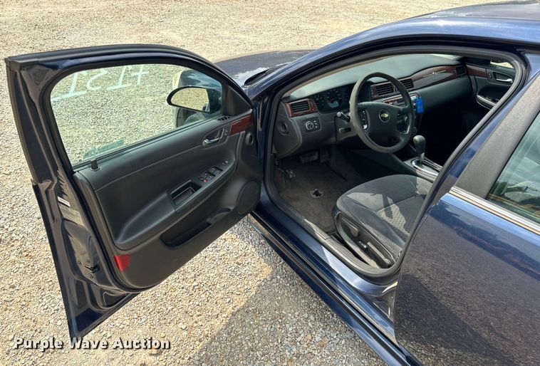 image for item EH6851 2009 Chevrolet  Impala LS 