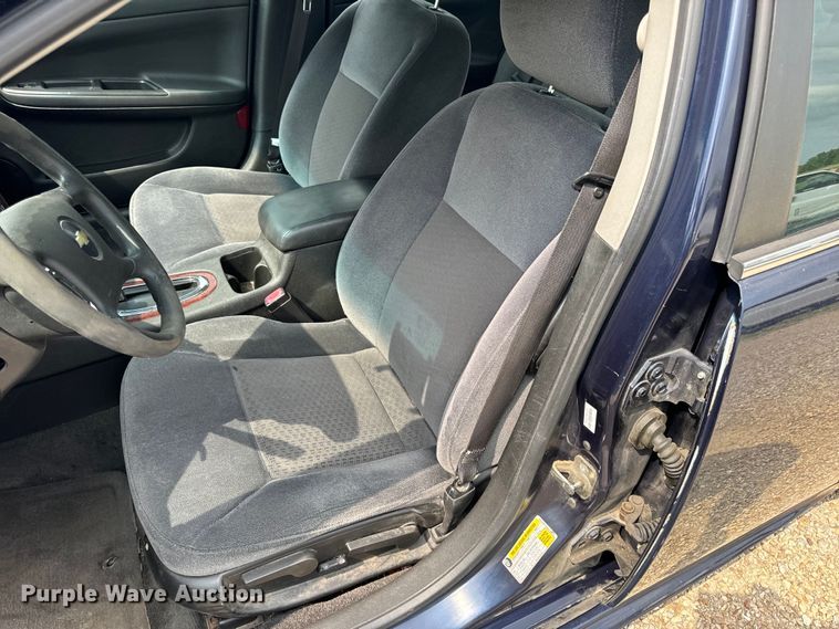 image for item EH6851 2009 Chevrolet  Impala LS 