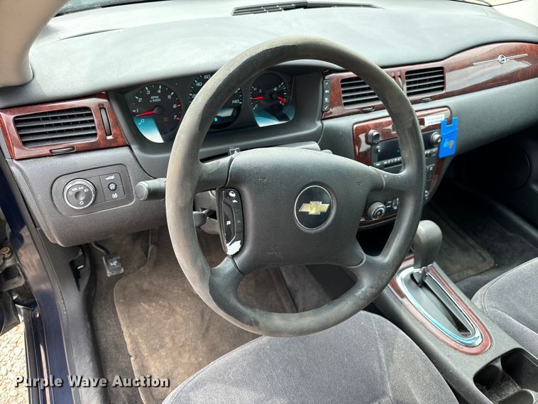 image for item EH6851 2009 Chevrolet  Impala LS 