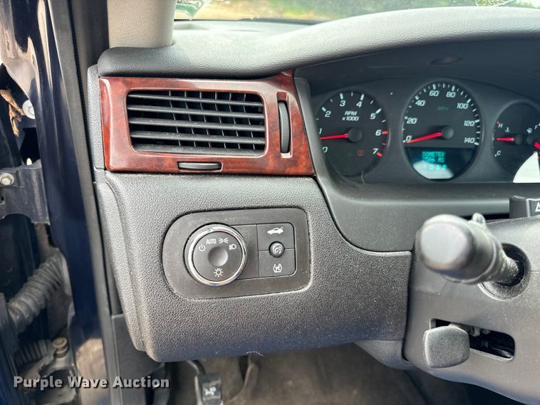 image for item EH6851 2009 Chevrolet  Impala LS 