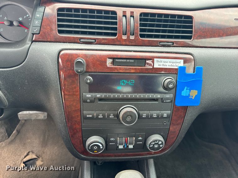 image for item EH6851 2009 Chevrolet  Impala LS 