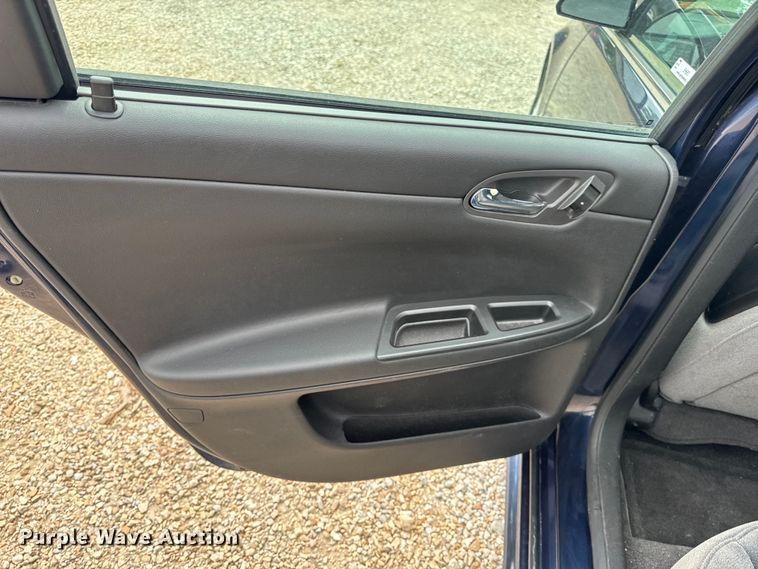 image for item EH6851 2009 Chevrolet  Impala LS 