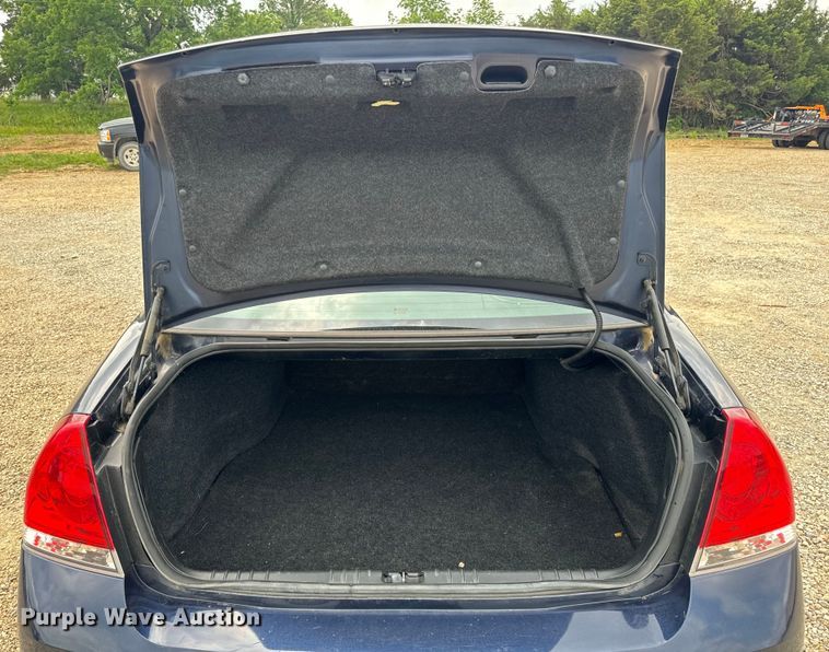 image for item EH6851 2009 Chevrolet  Impala LS 