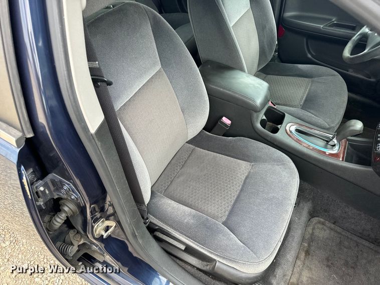 image for item EH6851 2009 Chevrolet  Impala LS 