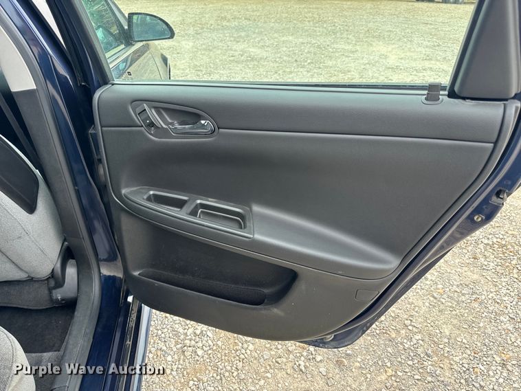 image for item EH6851 2009 Chevrolet  Impala LS 