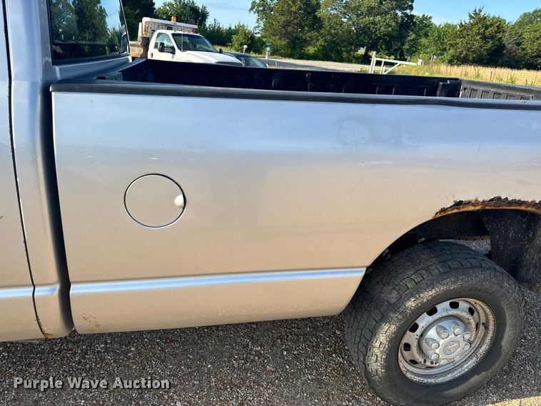 image for item EH6868 2006 Dodge  Ram 2500 Quad Cab pickup truck