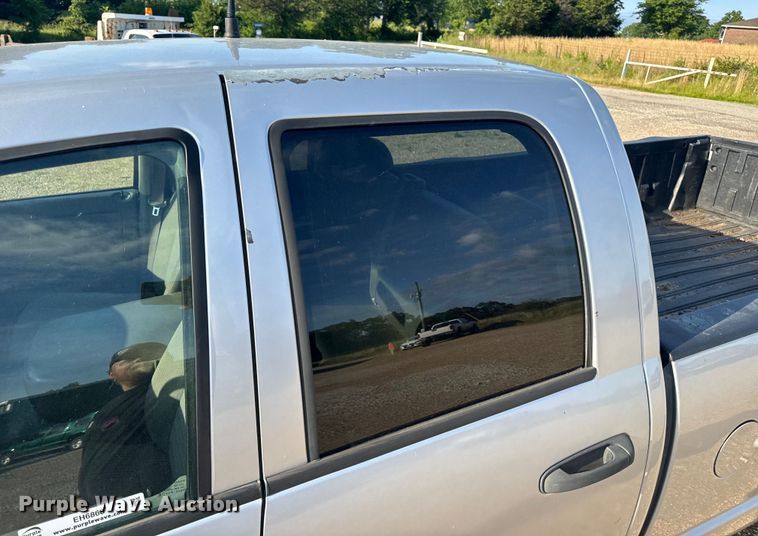 image for item EH6868 2006 Dodge  Ram 2500 Quad Cab pickup truck