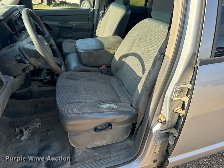 image for item EH6868 2006 Dodge  Ram 2500 Quad Cab pickup truck