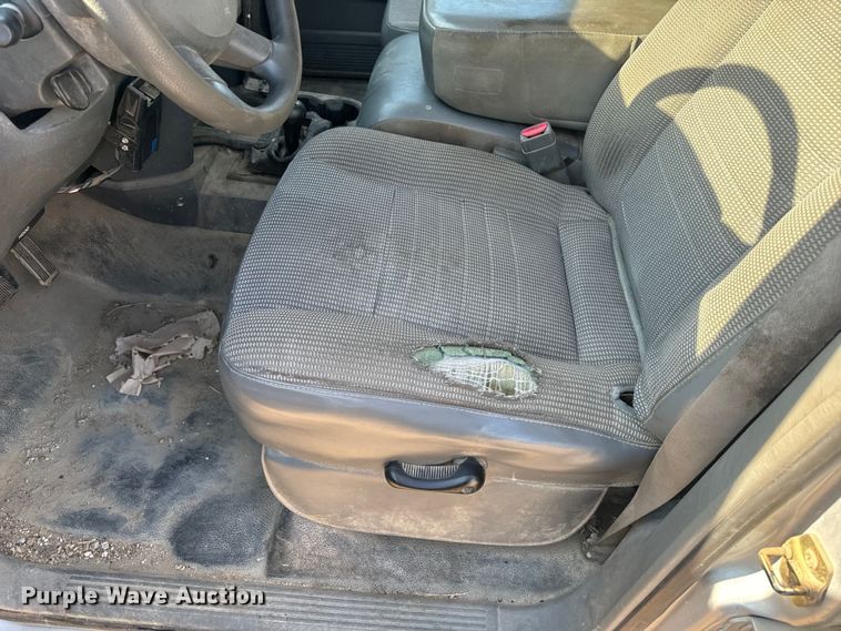 image for item EH6868 2006 Dodge  Ram 2500 Quad Cab pickup truck