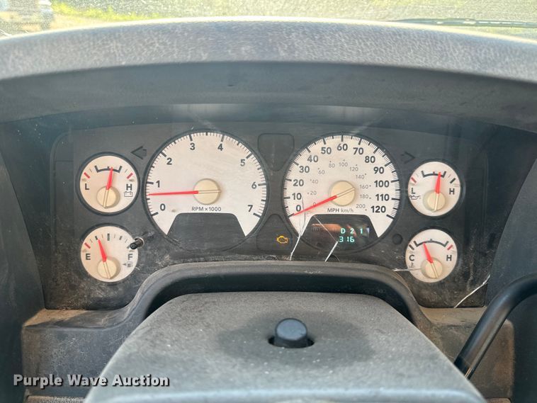 image for item EH6868 2006 Dodge  Ram 2500 Quad Cab pickup truck