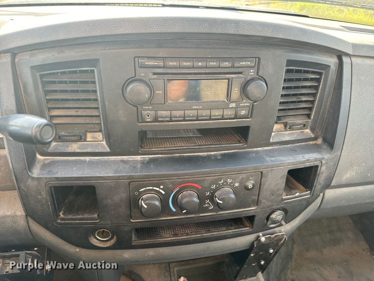 image for item EH6868 2006 Dodge  Ram 2500 Quad Cab pickup truck