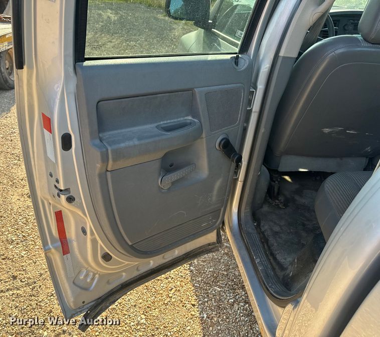 image for item EH6868 2006 Dodge  Ram 2500 Quad Cab pickup truck