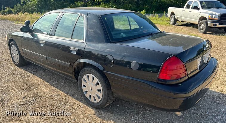 image for item EH6869 2010 Ford Crown Victoria Police Interceptor 