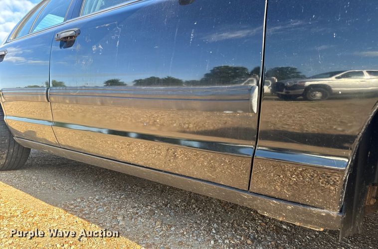 image for item EH6869 2010 Ford Crown Victoria Police Interceptor 