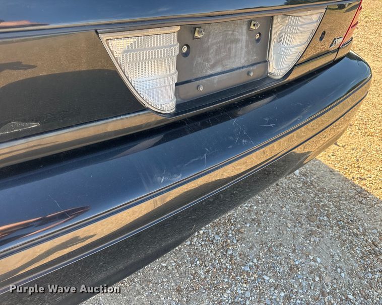 image for item EH6869 2010 Ford Crown Victoria Police Interceptor 