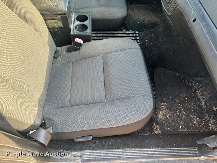 image for item EH6869 2010 Ford Crown Victoria Police Interceptor 