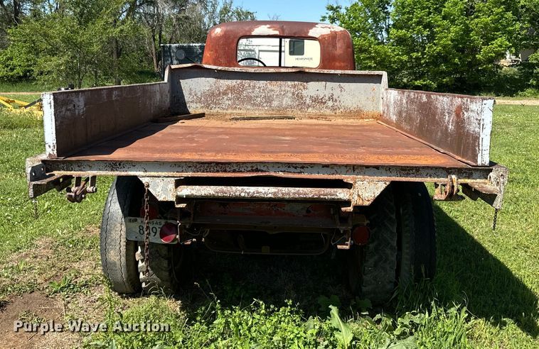 image for item EJ2787 1950 Chevrolet 4100 dump truck