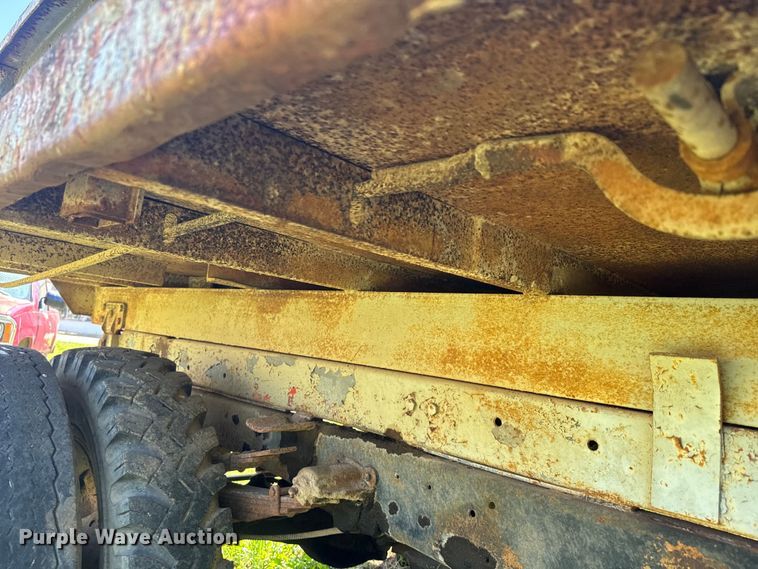 image for item EJ2787 1950 Chevrolet 4100 dump truck