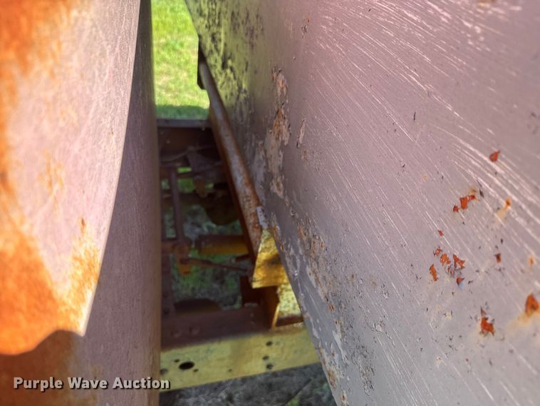 image for item EJ2787 1950 Chevrolet 4100 dump truck