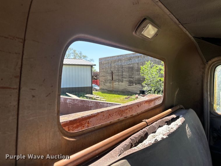 image for item EJ2787 1950 Chevrolet 4100 dump truck