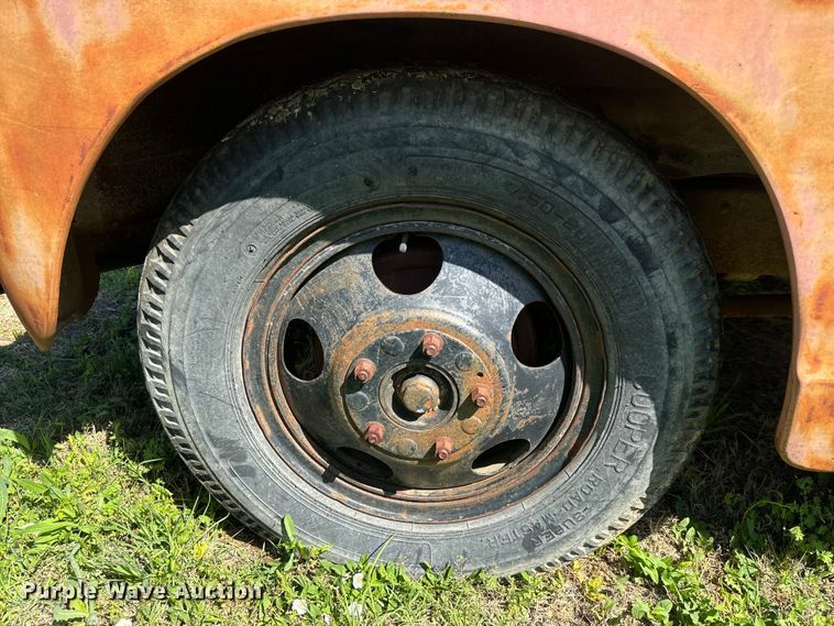 image for item EJ2787 1950 Chevrolet 4100 dump truck