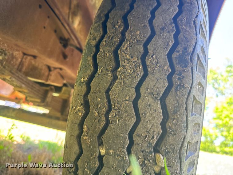 image for item EJ2787 1950 Chevrolet 4100 dump truck