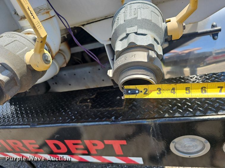 image for item EJ5494 1995 White GMC water truck