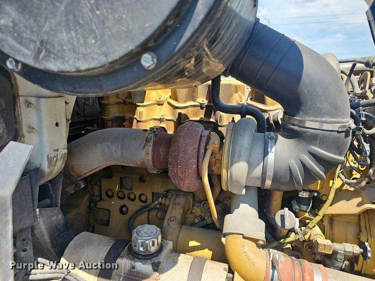 image for item EJ5494 1995 White GMC water truck