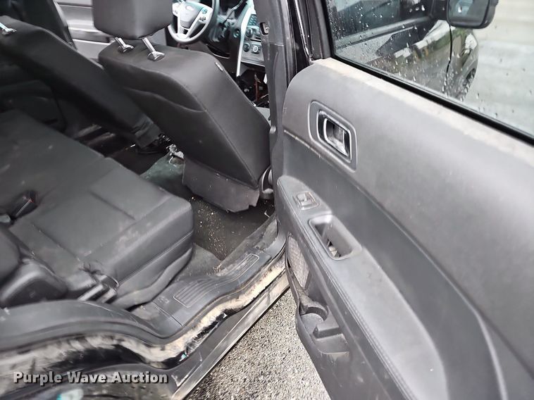 image for item EJ5509 2015 Ford Explorer Police Interceptor SUV