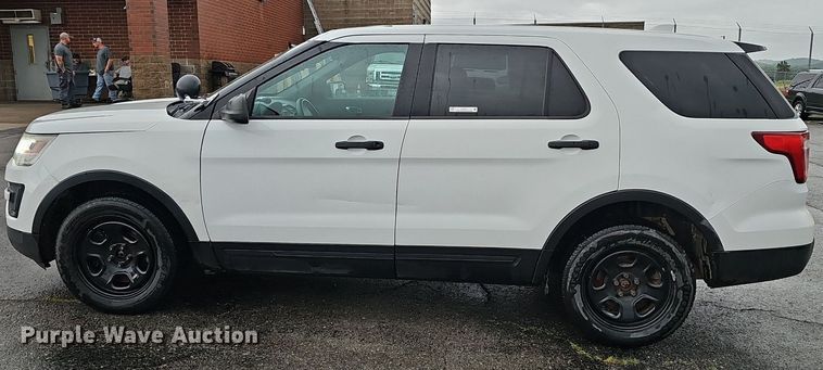 image for item EJ5510 2017 Ford  Explorer Police Interceptor SUV