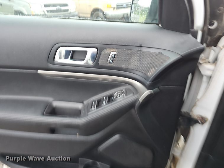 image for item EJ5510 2017 Ford  Explorer Police Interceptor SUV