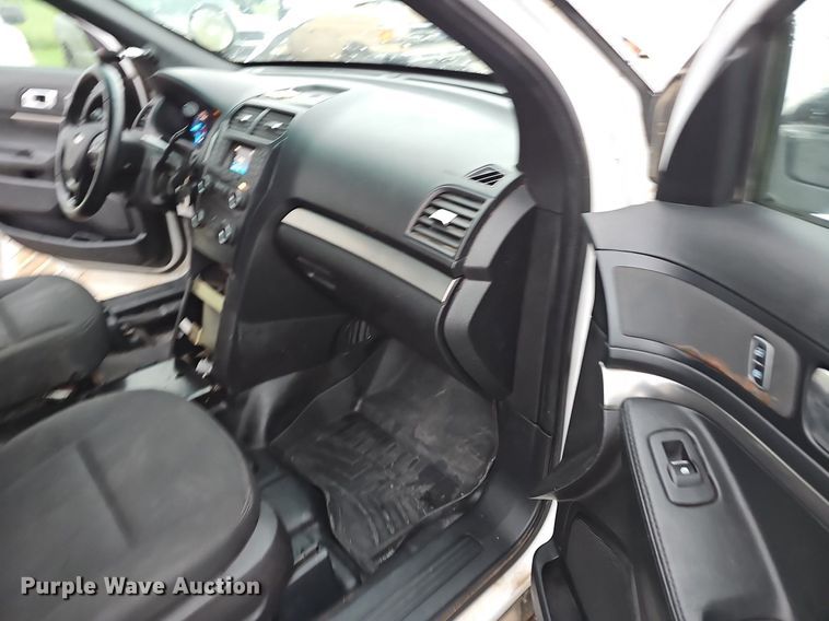 image for item EJ5510 2017 Ford  Explorer Police Interceptor SUV