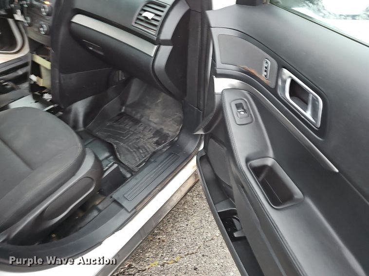 image for item EJ5510 2017 Ford  Explorer Police Interceptor SUV