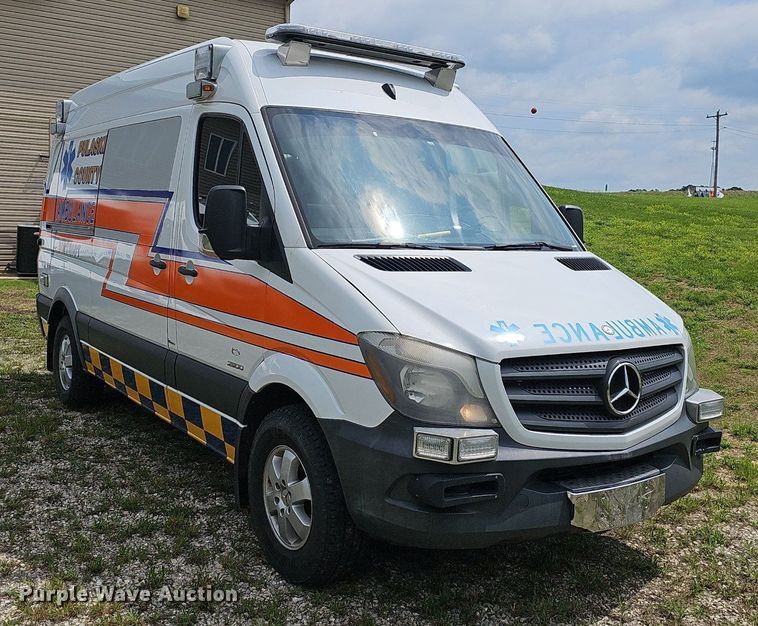 image for item EJ5525 2014 Mercedes  Sprinter  ambulance