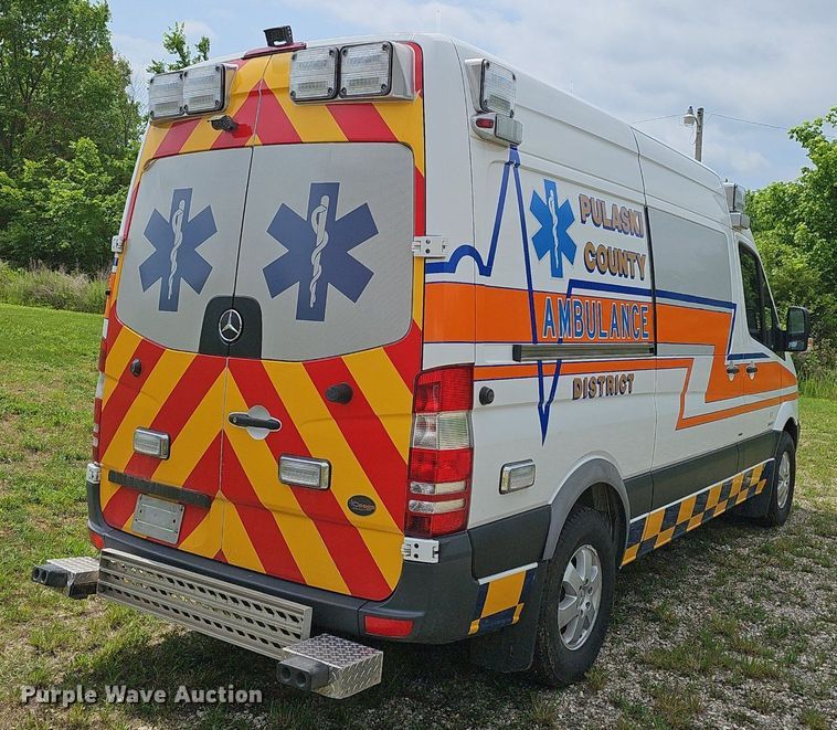 image for item EJ5525 2014 Mercedes  Sprinter  ambulance