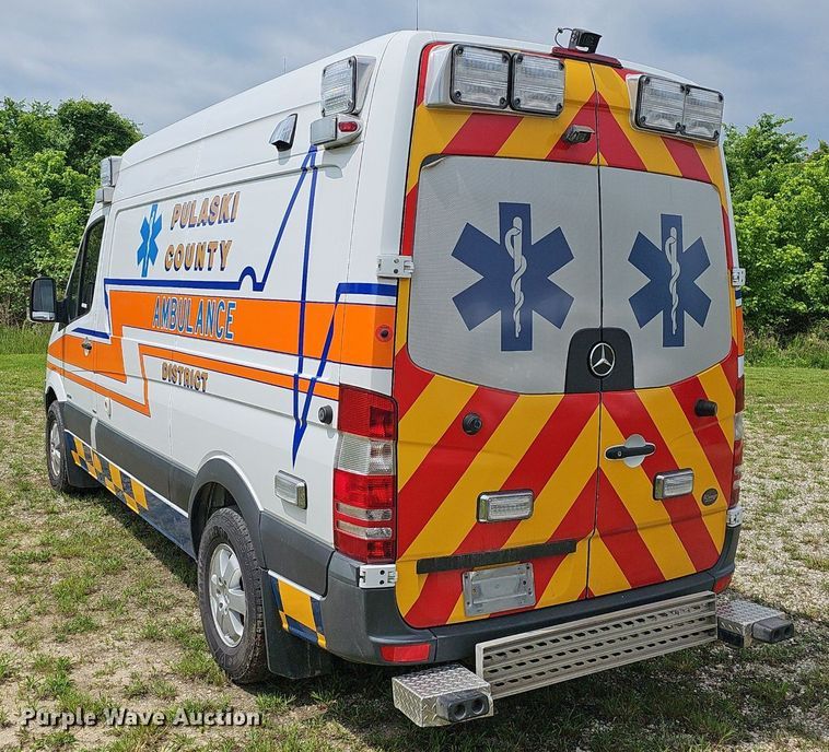 image for item EJ5525 2014 Mercedes  Sprinter  ambulance