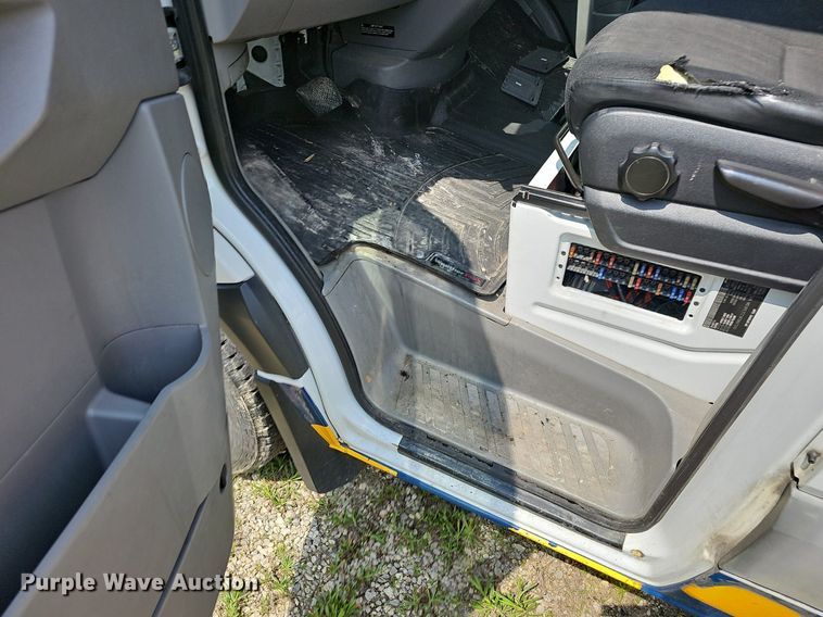 image for item EJ5525 2014 Mercedes  Sprinter  ambulance