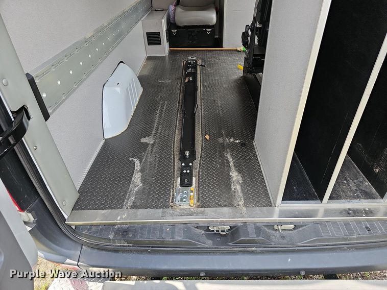 image for item EJ5525 2014 Mercedes  Sprinter  ambulance
