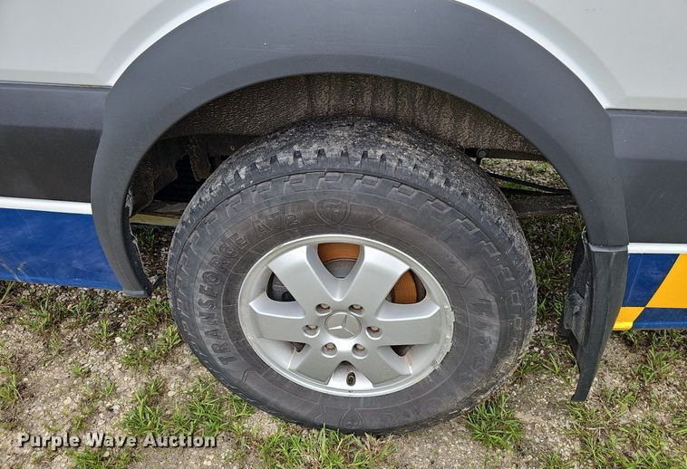 image for item EJ5525 2014 Mercedes  Sprinter  ambulance