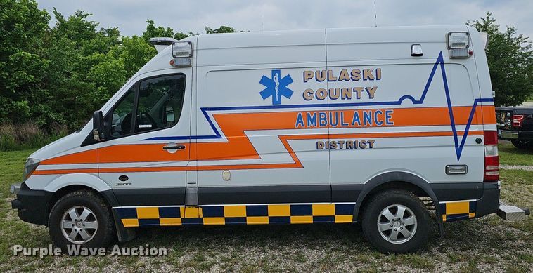 image for item EJ5526 2016 Mercedes  Sprinter ambulance